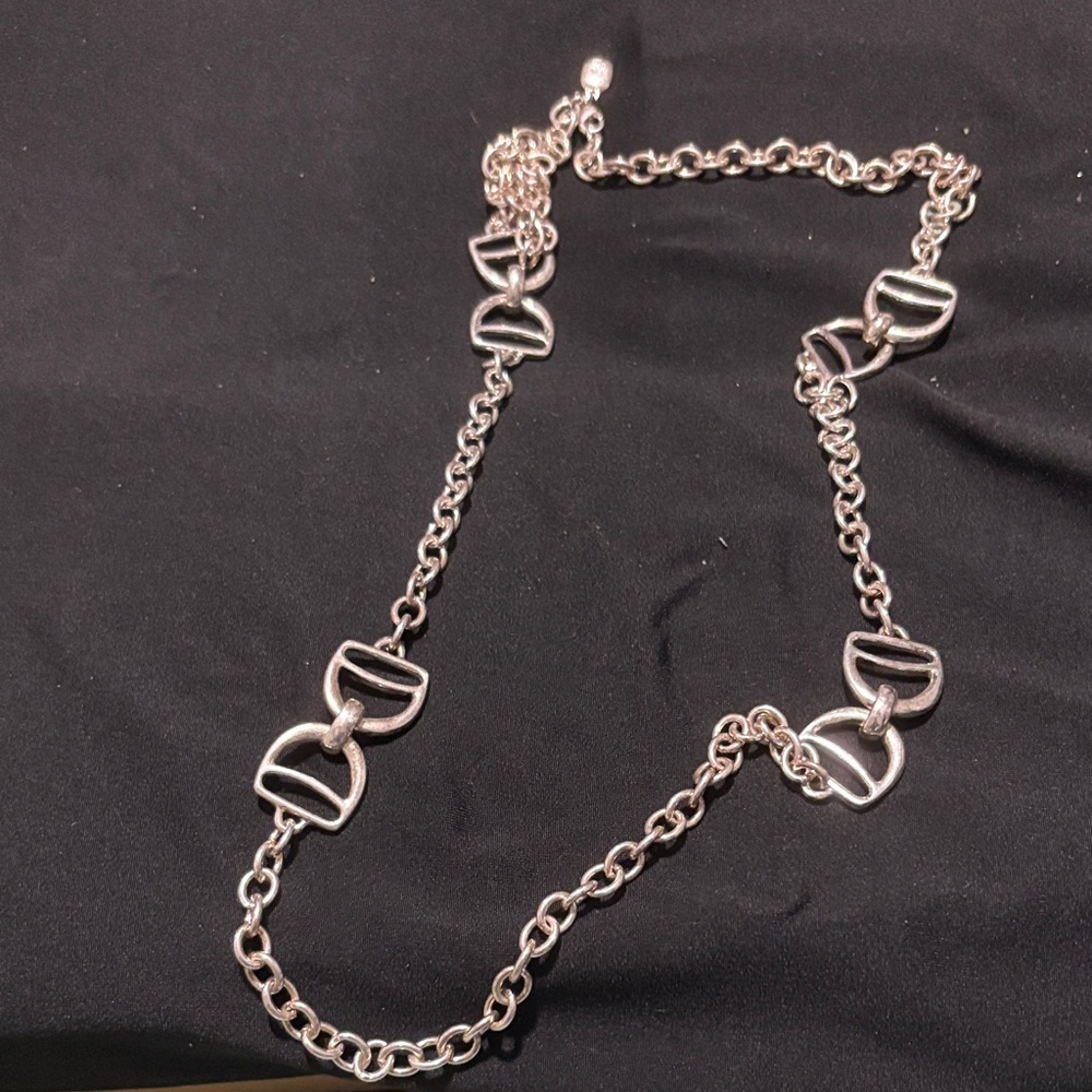 Chic Silver Chain Necklace with Bow Accents